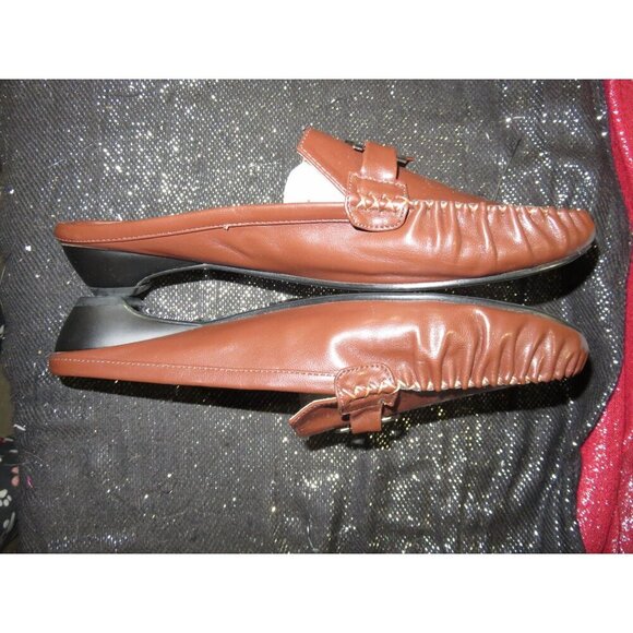 ASHRO Rush Hour Vegan Leather Kitten Heel Slide Mule Buckle Accent Slip On Sz 11 - Picture 5 of 9